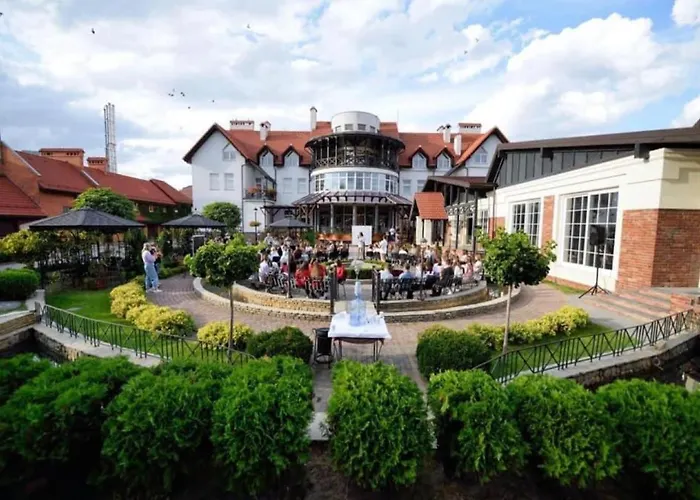 Готель Zoloto Karpat Стрий